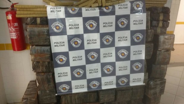 TRAFICANTES FOGEM EM RODOVIA, MAS SÃO PRESOS PELO TOR