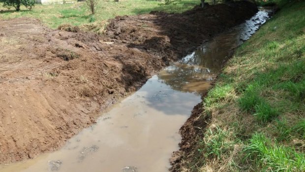 Prefeitura de Avaré iniciou a limpeza de córregos urbanos