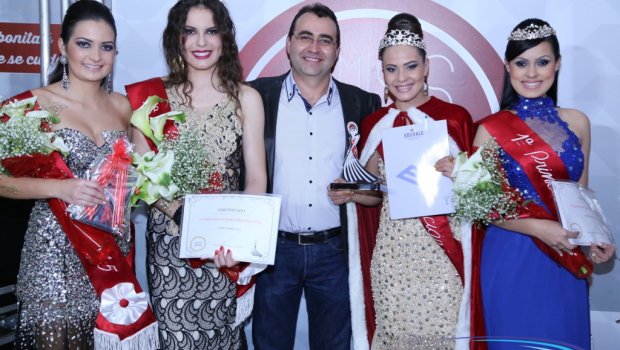 PÂMELA YULI É ELEITA A MISS COMERCIÁRIA AVARÉ 2015