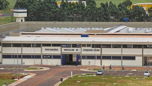 Cerqueira César: DUAS são presas com maconha ao tentarem entrar em Penitenciária