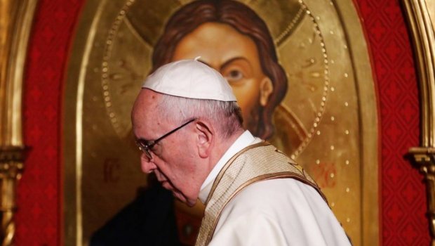 Francisco se torna o 1º Papa a visitar uma igreja Anglicana em Roma
