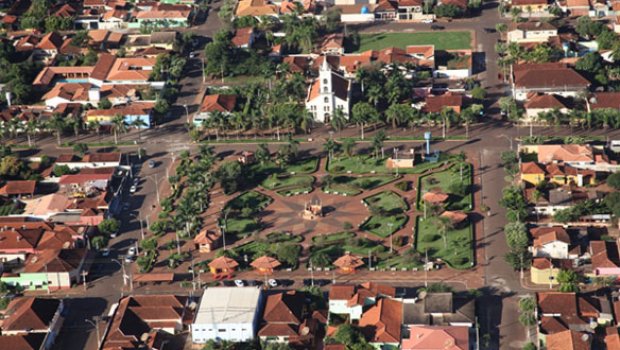 Festa em Recinto de Arandu acaba em briga generalizada e esfaqueamento