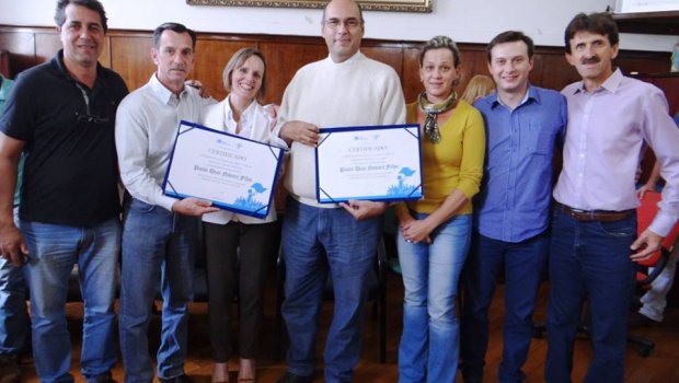 Com projeto de pesquisa em agricultura, Poio recebe o Prêmio Prefeito Empreendedor, do Sebrae