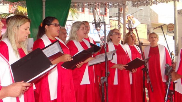 Cantatas de Natal animarão as noites no Largo do Mercado