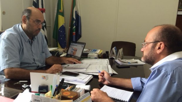 Em entrevista, prefeito se defende de acusações de Ziroldo