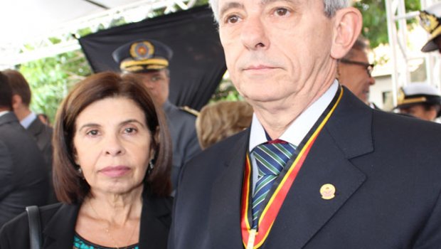 Presidente da ACIA recebe honraria da Polícia Militar de SP