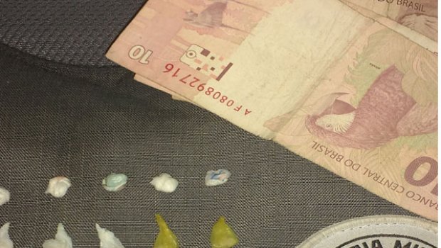 TRAFICANTE É SURPREENDIDO VENDENDO CRACK NO BOM SUCESSO - AVARÉ