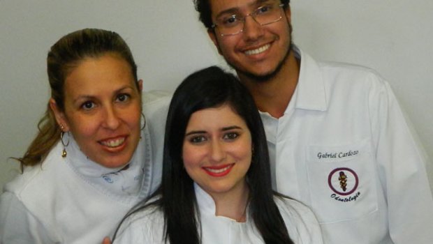 ALUNOS DO CURSO DE ODONTOLOGIA MINISTRAM PALESTRA SOBRE SAÚDE BUCAL NA SABESP