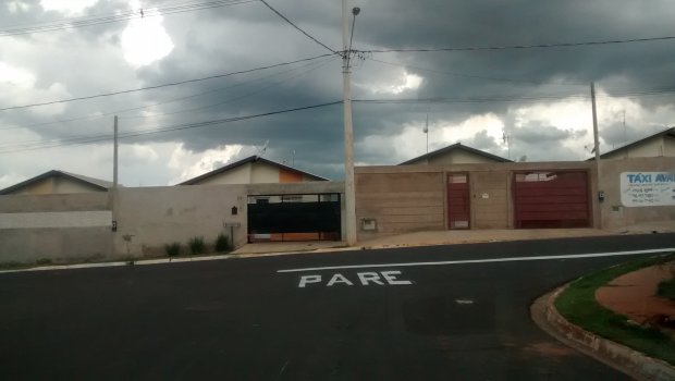 Presidencial, Santa Mônica e São Rogério recebem sinalização viária  Ruas do centro tiveram foram co