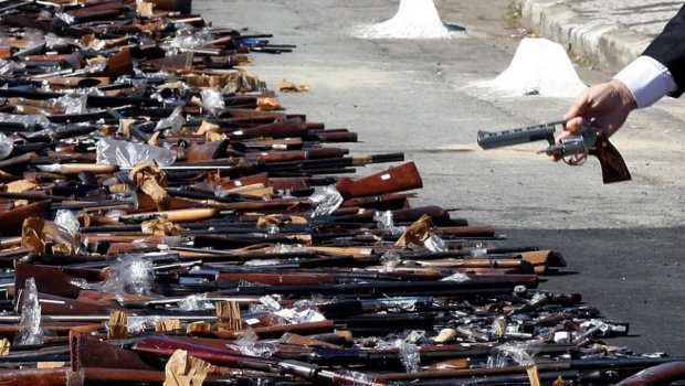 ENTREGA DE ARMA CAI A MENOR NÍVEL EM 10 ANOS DE CAMPANHA E POSSE CRESCe