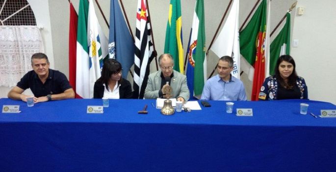 Rotary Club de Avaré empossa seu 1º Interact