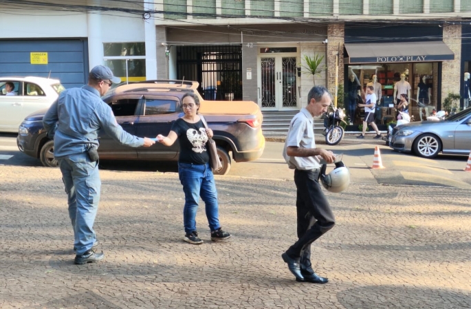 Dia Nacional do Trânsito é marcado por orientações do Corpo de Bombeiros em Avaré