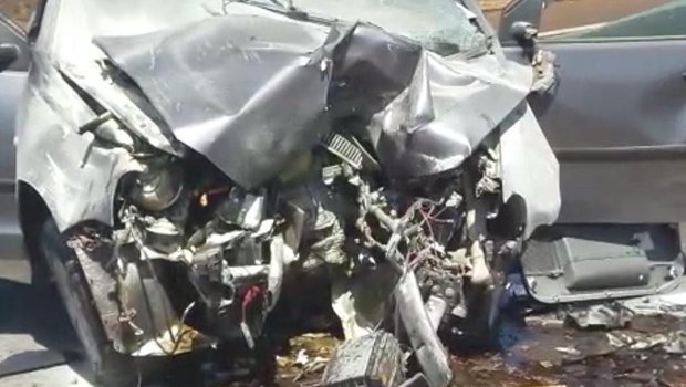 Morre motorista que bateu em muro de concreto na SP-255, Avaré