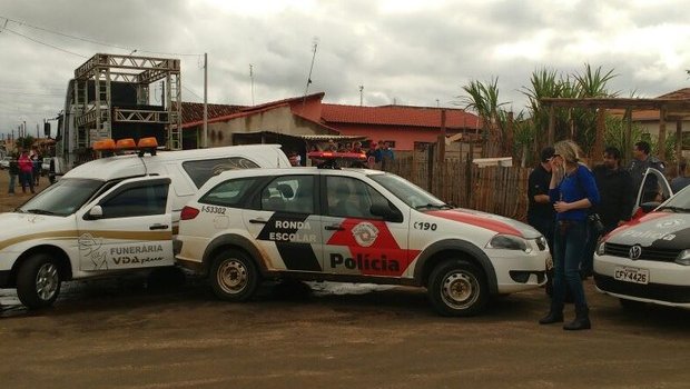 CAMINHÃO DE SOM DE POLÍTICO MATA 2 CRIANÇAS EM PARANAPANEMA