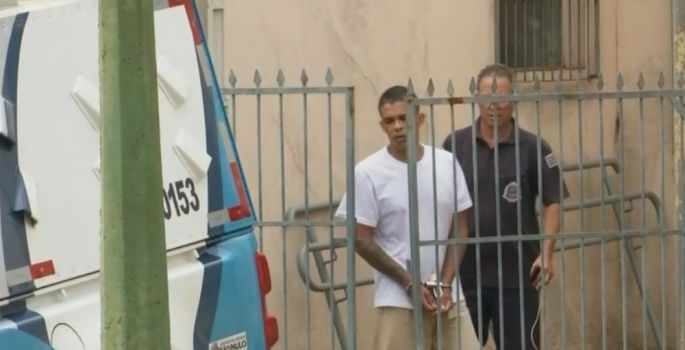 Homem é condenado a 22 anos de prisão por ter assassinado mulher com mais de 20 facadas