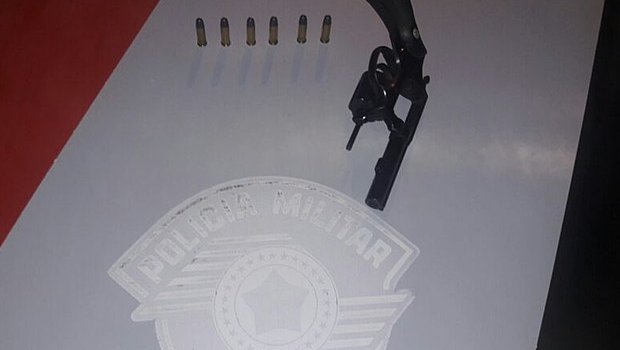 Adolescente é preso após roubar carro para procurar ex em Taquarituba