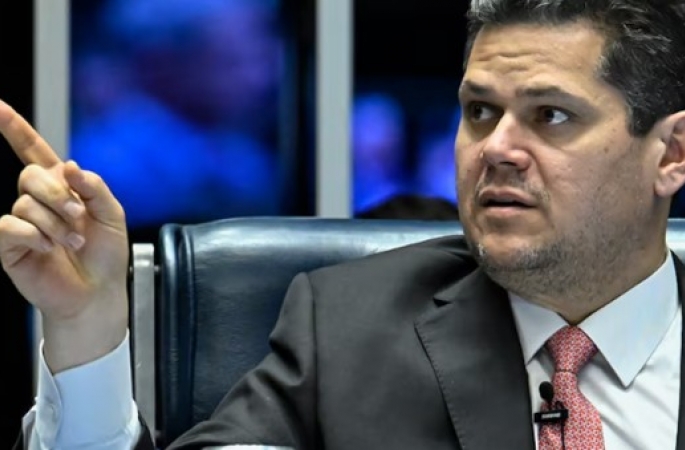 Alcolumbre diz a líderes:“Nem com 81 assinaturas pauto o impeachment de ministro do STF”