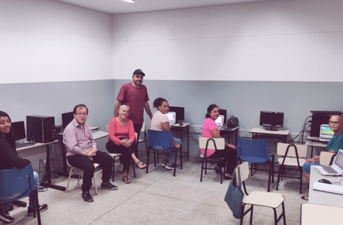 Plataforma Digital garante inclusão digital a alunos da EJA