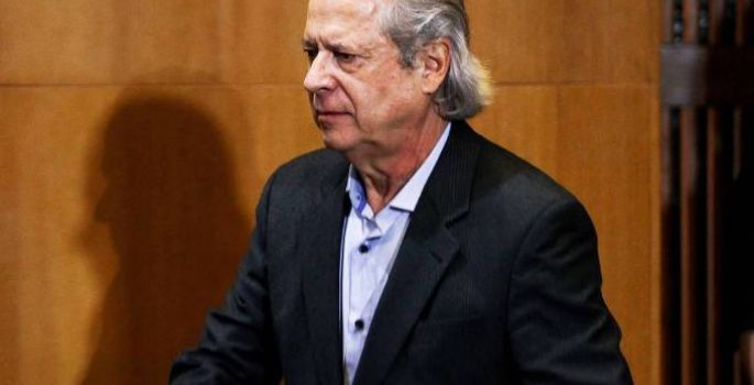 STF decide tirar José Dirceu da cadeia