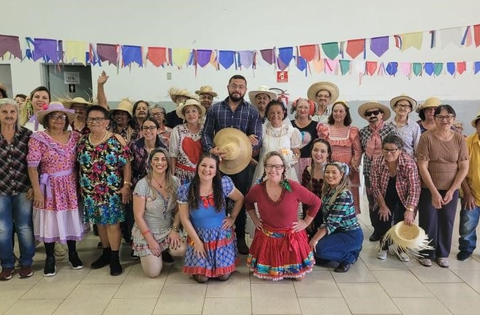 Festa junina reúne público do CRAS e do Centro de Convivência do Idoso
