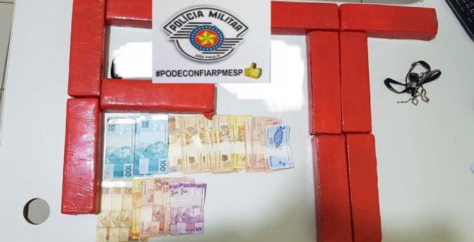 Operação policial flagra traficantes com mais de 8 kg de drogas