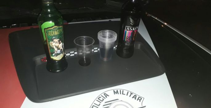 PM  flagra maior de idade servindo bebida alcoólica na “Feira da Lua” em Avaré