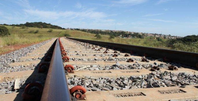 Governo vai recorrer a empresas para construir ferrovias