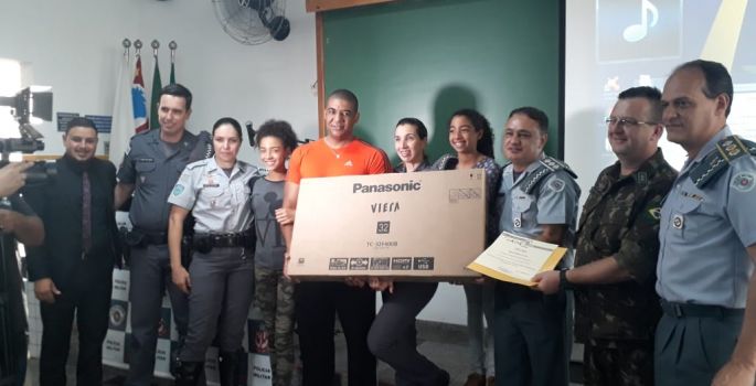 Eduvale sediou solenidade de valorização de Policiais Militares