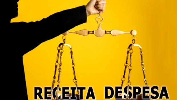 Dinheiro gasto no carnaval pagaria aluguel atrasado do PoupaTempo