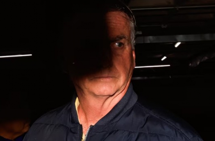 Bolsonaro se isola a uma semana do julgamento e vê crise aumentar por acesso e sucessão em 2026