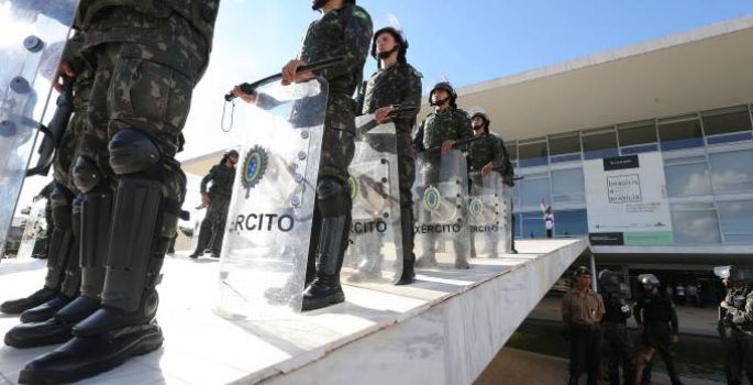 Exército coloca 1.300 soldados na Esplanada dos Ministérios