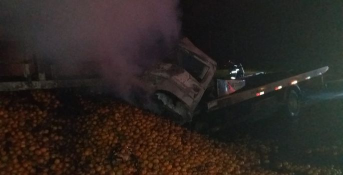 Avareense morre carbonizado após colisão na Rodovia  Castelo Branco