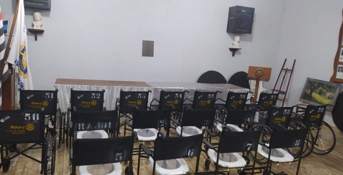 Rotary Club Avaré jurumirim adquire novas cadeiras