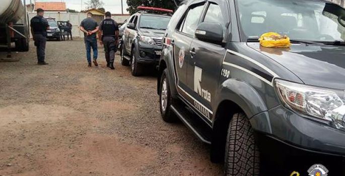 Rota apreende quase 2 toneladas de drogas e faz prisões