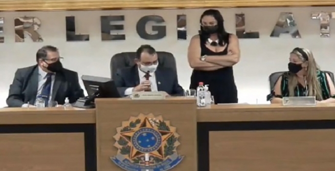 Vereador destaca empenho do governo em planejar PL a favor da classe dos professores