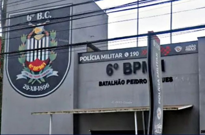 Policial feminina  é suspeita por furto de armas e munição no 6º Batalhão de Santos