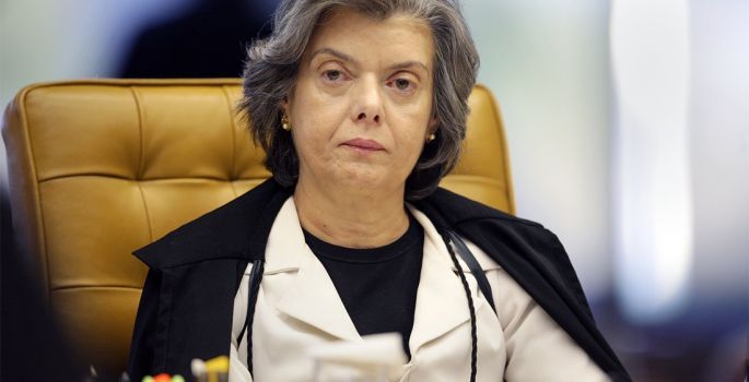 Cármen Lúcia diz que sem imprensa livre, Justiça não funciona bem