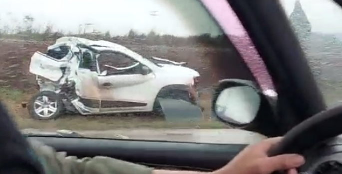 Mulher morre após bater carro em caminhão em Itaberá