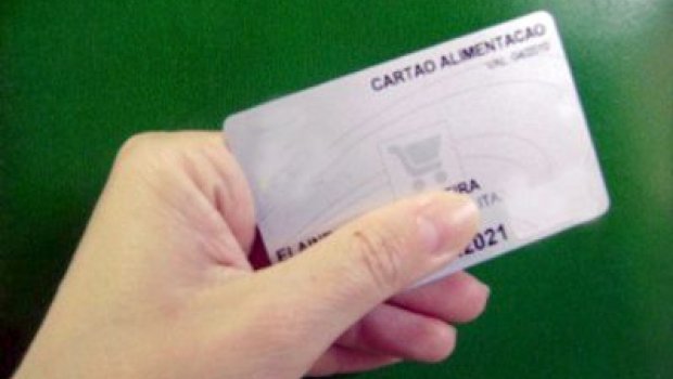 Avaré:Funcionários reclamam de não quitação de cartões de alimentação