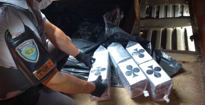 TOR prende caminhoneiro que transportava 500 tijolos de drogas