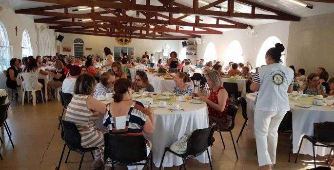 Casa da Amizade e Rotary realizam Chá Mineiro
