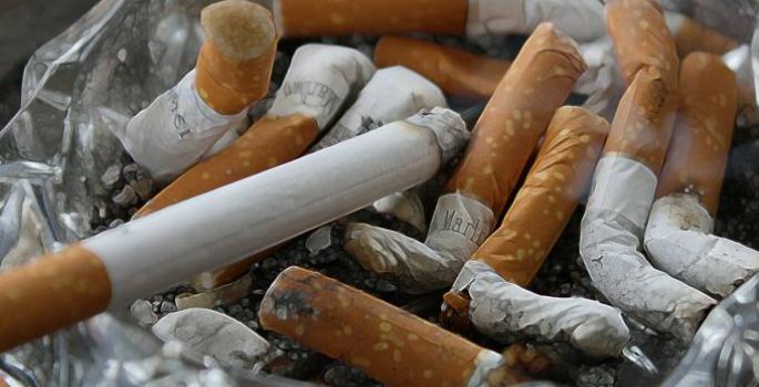 Souza Cruz vai à Justiça para tirar advertência de cigarros