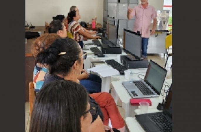 Conselheiras tutelares participam de capacitação técnica em Avaré