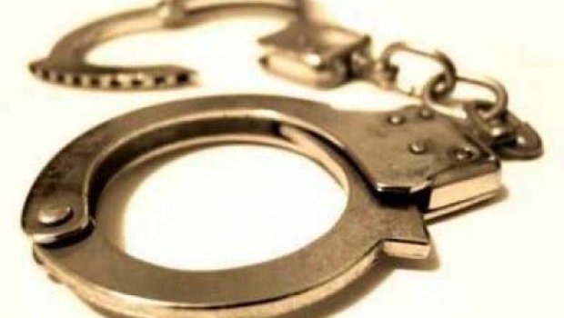 Homem é detido com carro furtado e confessa homicídio em Iaras