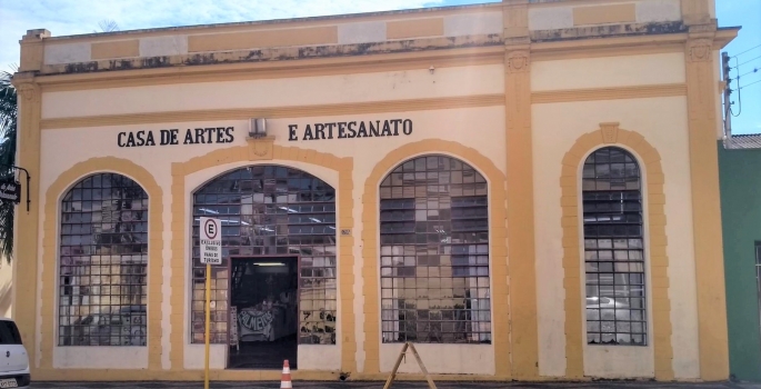 Casa de Artes e Artesanato anuncia retorno dos cursos presenciais