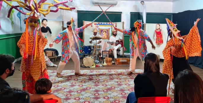 Largo São João recebe espetáculo teatral neste domingo, 5 de dezembro