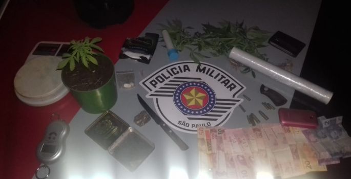 PM prende homem com arma e drogas