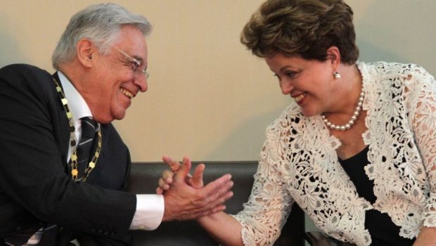 FHC exime Dilma e culpa Lula por crise na Petrobras