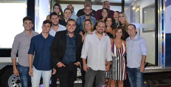 Do Vale TV inaugura estúdio móvel em evento que celebrou os dois anos da emissora