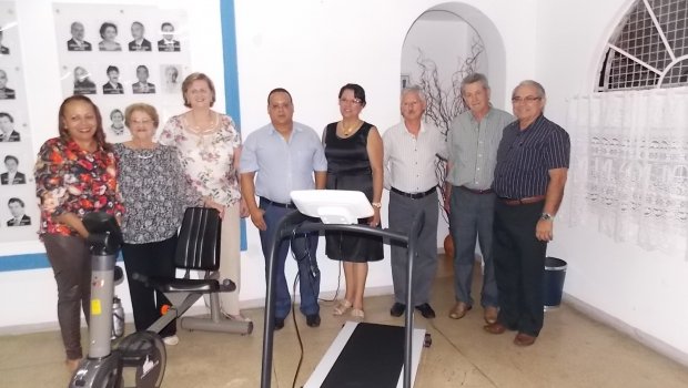 “APAE recebe doação de equipamento de fisioterapia do Rotary Club de Avaré”